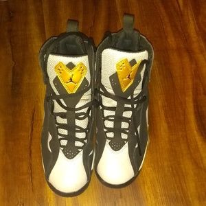 Jordan size 6y